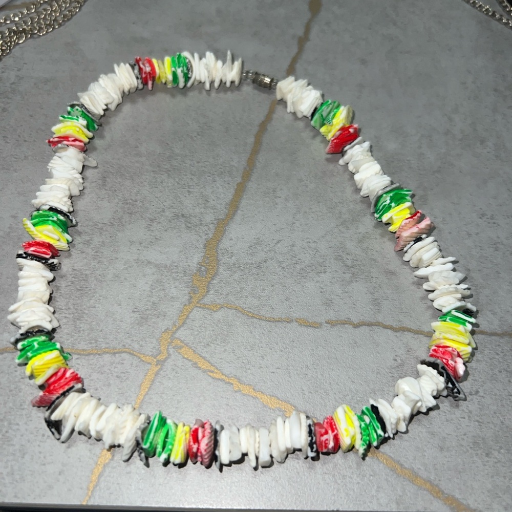 Estate find Red and White Puka Rasta Shell Necklace Lei-Style Jewelry